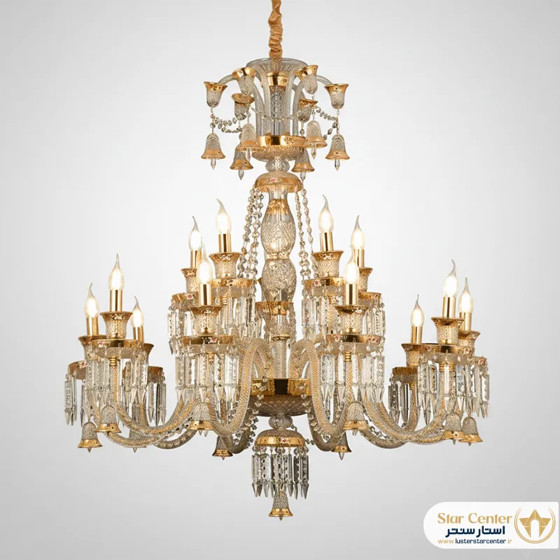 نمای نزدیک کریستال طلاکاری شده لوستر نئوکلاسیک باکارات