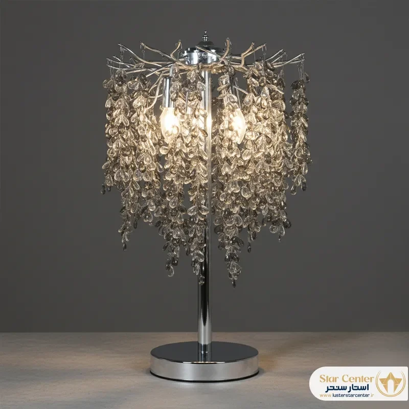 آباژور رومیزی درختی واینل با کریستال سفید روی میز کنسول